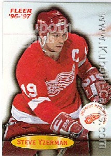 NHL 1996 / 97 Fleer - No 35 - Steve Yzerman