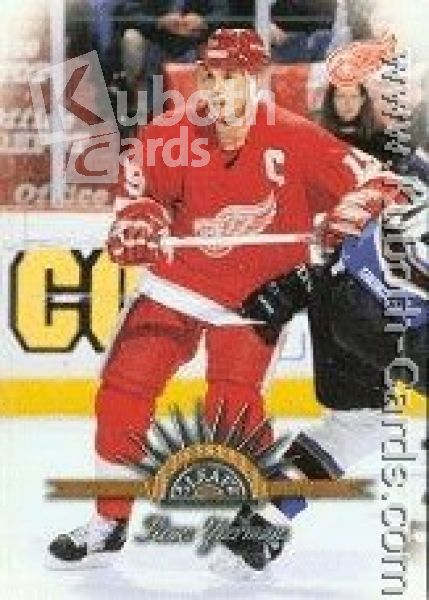 NHL 1997/98 Leaf - No 4 - Steve Yzerman