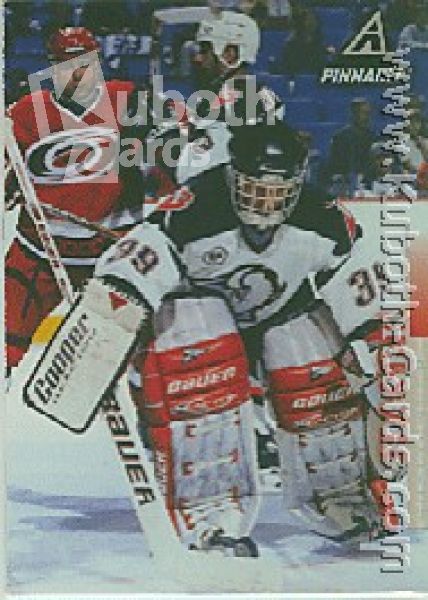 NHL 1997 / 98 Pinnacle - No 28 - Dominik Hasek