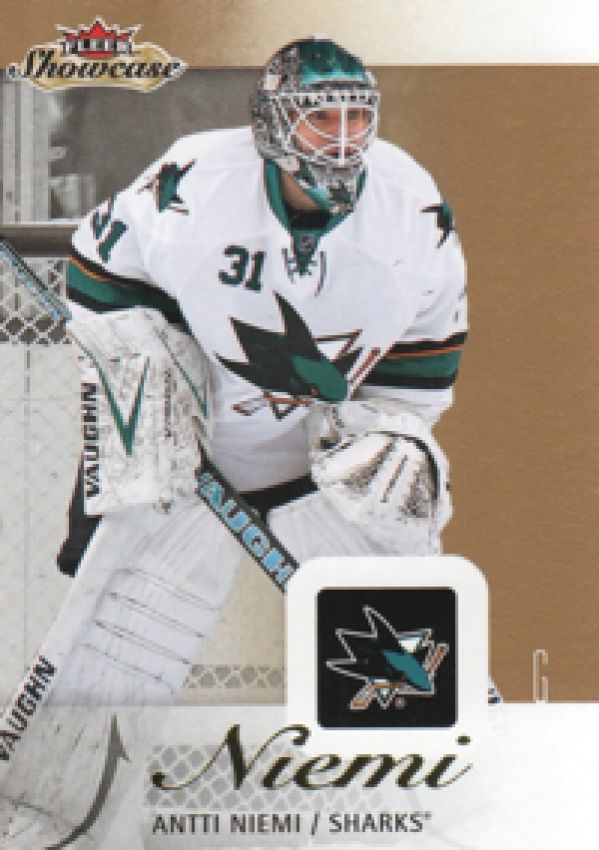 NHL 2013-14 Fleer Showcase - No 82 - Antti Niemi