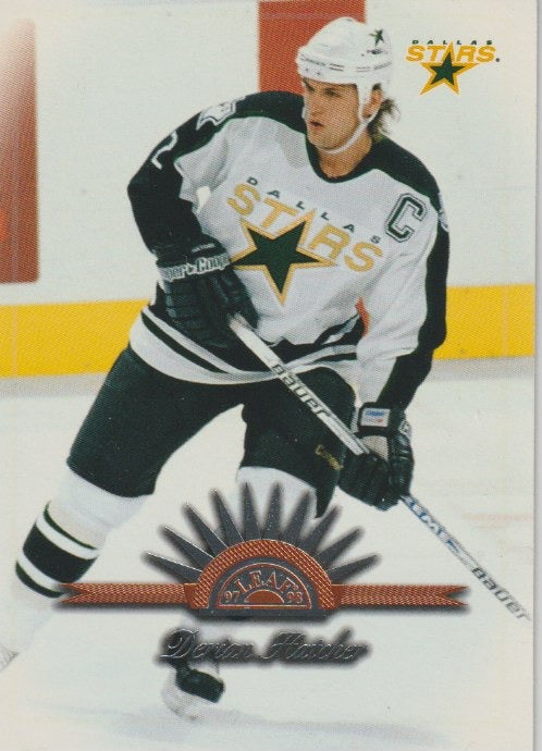 NHL 1997 / 98 Leaf - No 144 - Derian Hatcher